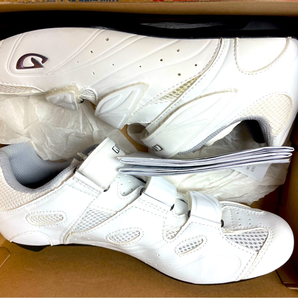 Giro Womens size 10 cycling shoes